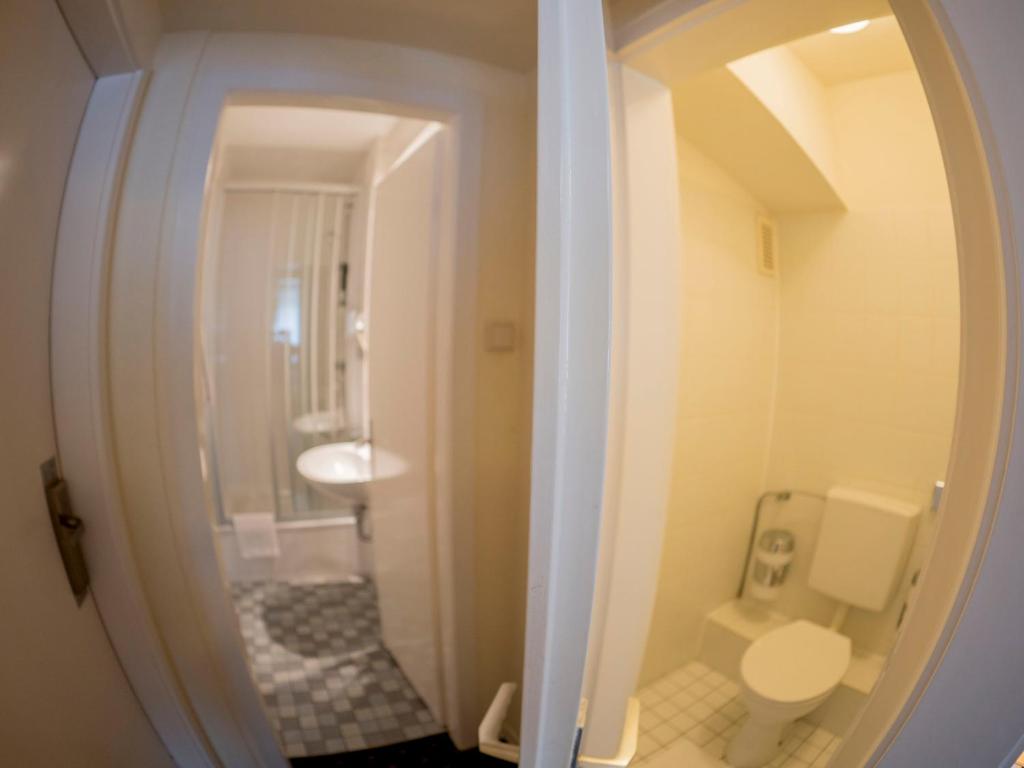 Четырехместный (Четырехместный номер), Elbbrücken Hotel