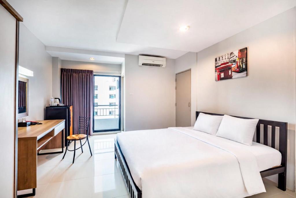Aliz Hotel Room Type - Deluxe Double Room