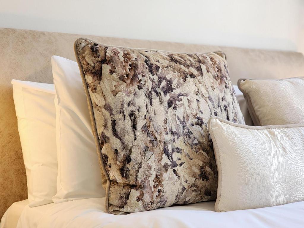 Salt Boutique Guest House - Tap to explore photos