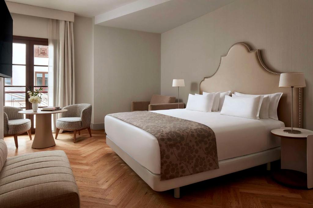 NH Collection Palacio de Cordoba Room Type - Premium XL