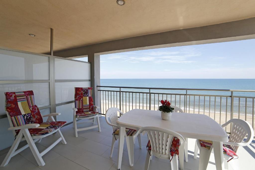 Apartamento frente al mar photo 1