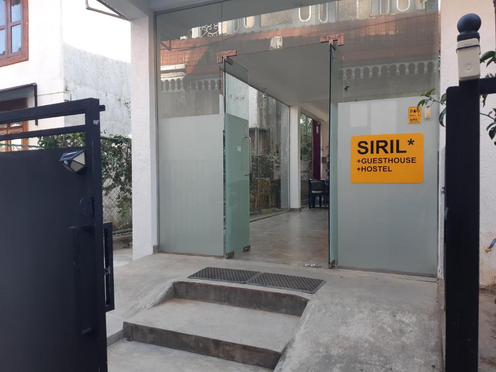 Siril Guesthouse Hostel - Tap to explore photos