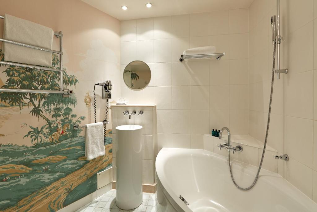 Двухместный (Двухместный номер Делюкс с 1 кроватью), Hotel du Petit Moulin