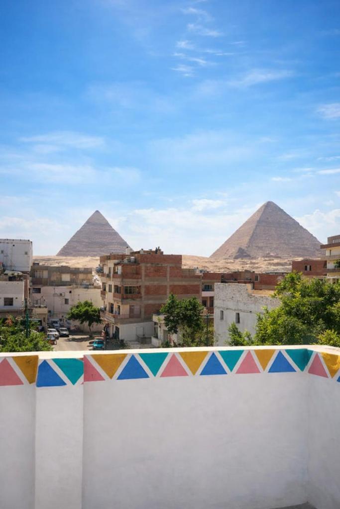 "Nevo View Pyramids View " Free Breakfast " Private Kitchen" - Tap to explore photos