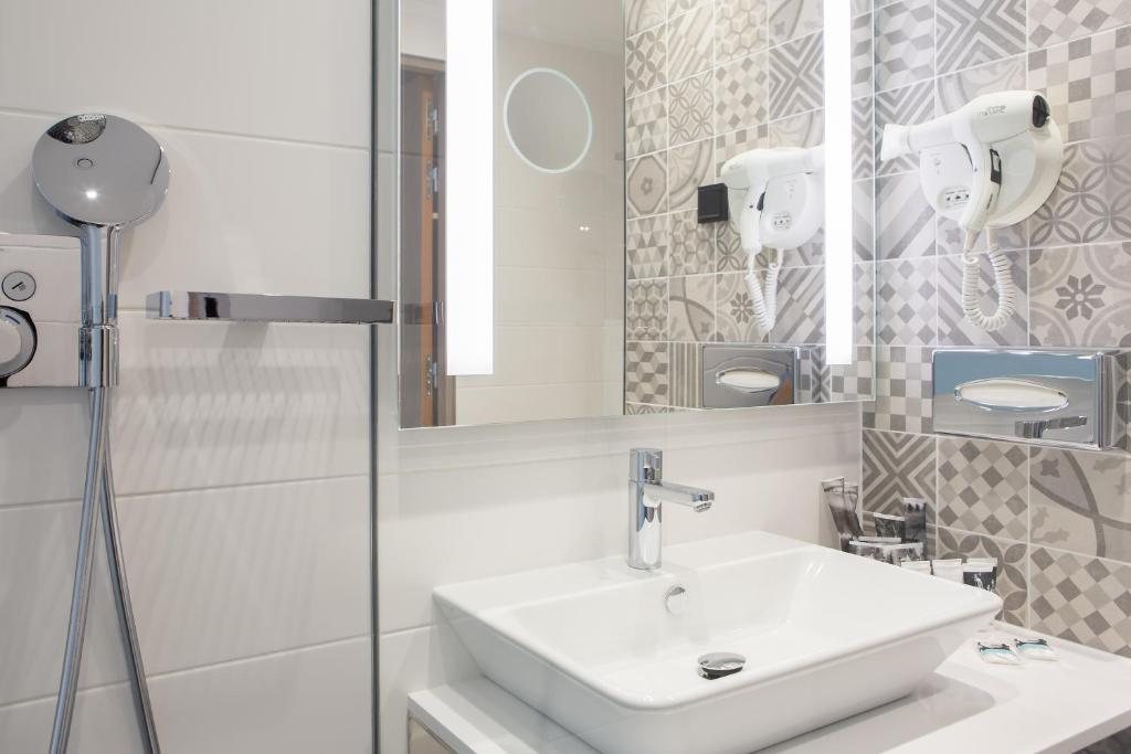 Двухместный (Классический двухместный номер с 1 кроватью), Mercure Krakow Stare Miasto