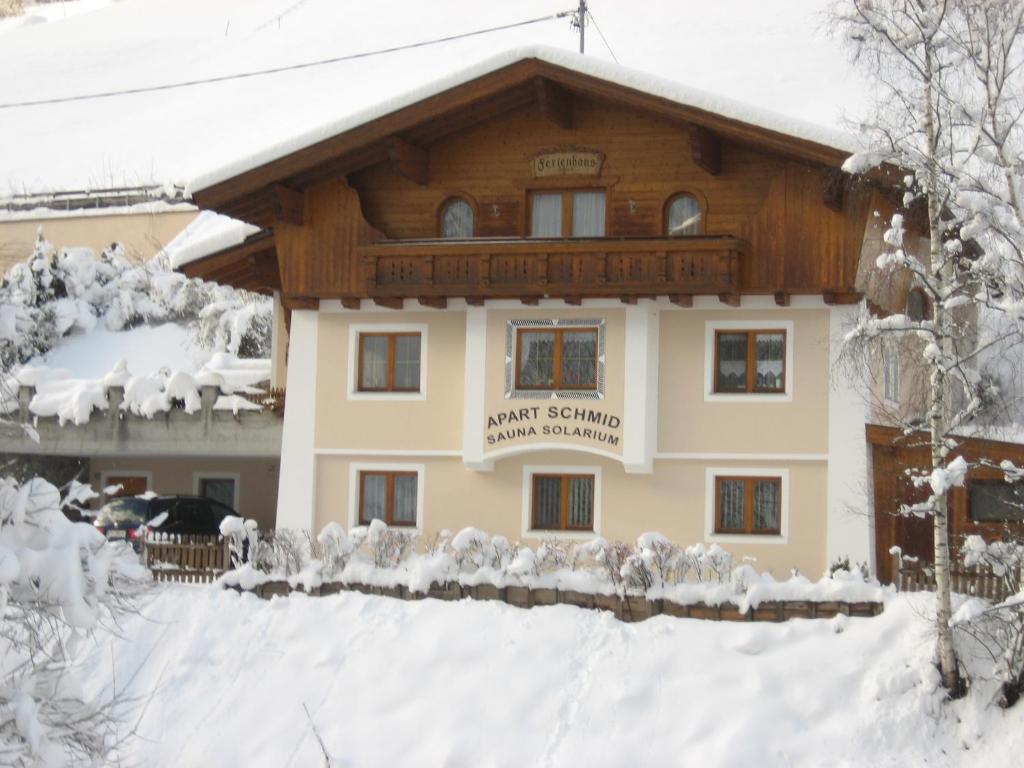 Apart Schmid photo 1