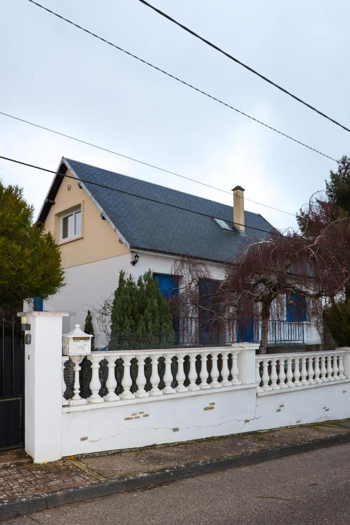 KAZE Maison chaleureuse Evreux, quartier résidentiel Saint Michel, Evreux