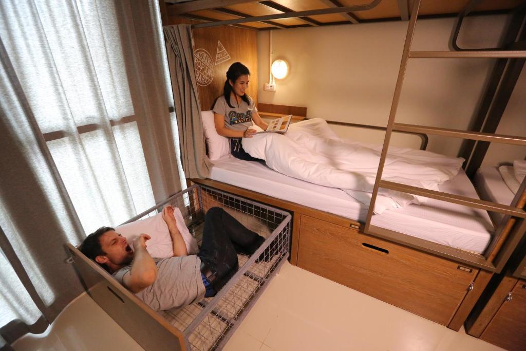 Номер (Кровать в общем 8-местном номере для мужчин и женщин), Pop-In Hostel