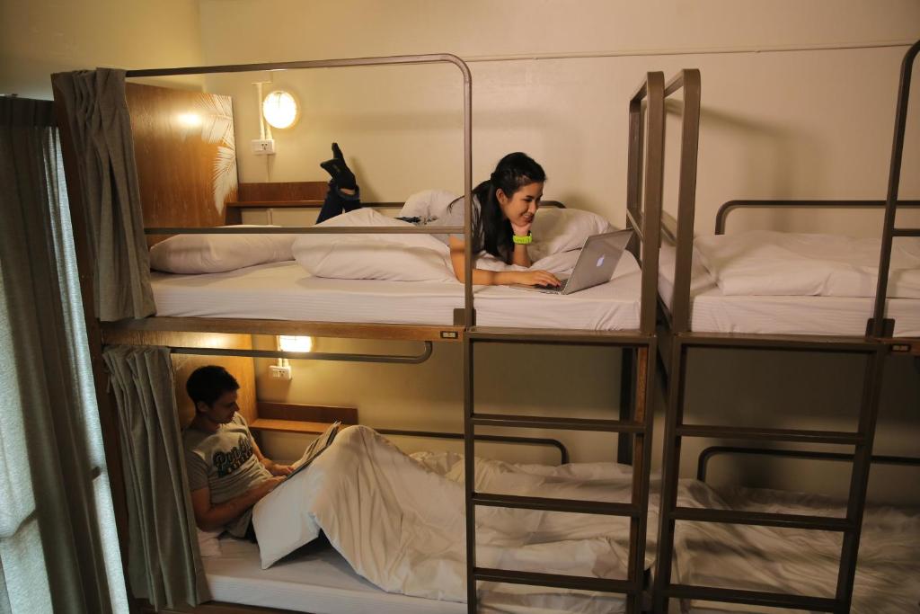 Номер (Кровать в общем 8-местном номере для мужчин и женщин), Pop-In Hostel