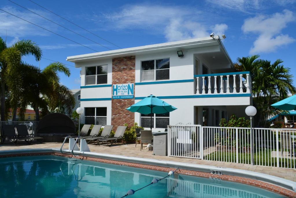 Horizon By The Sea Inn image