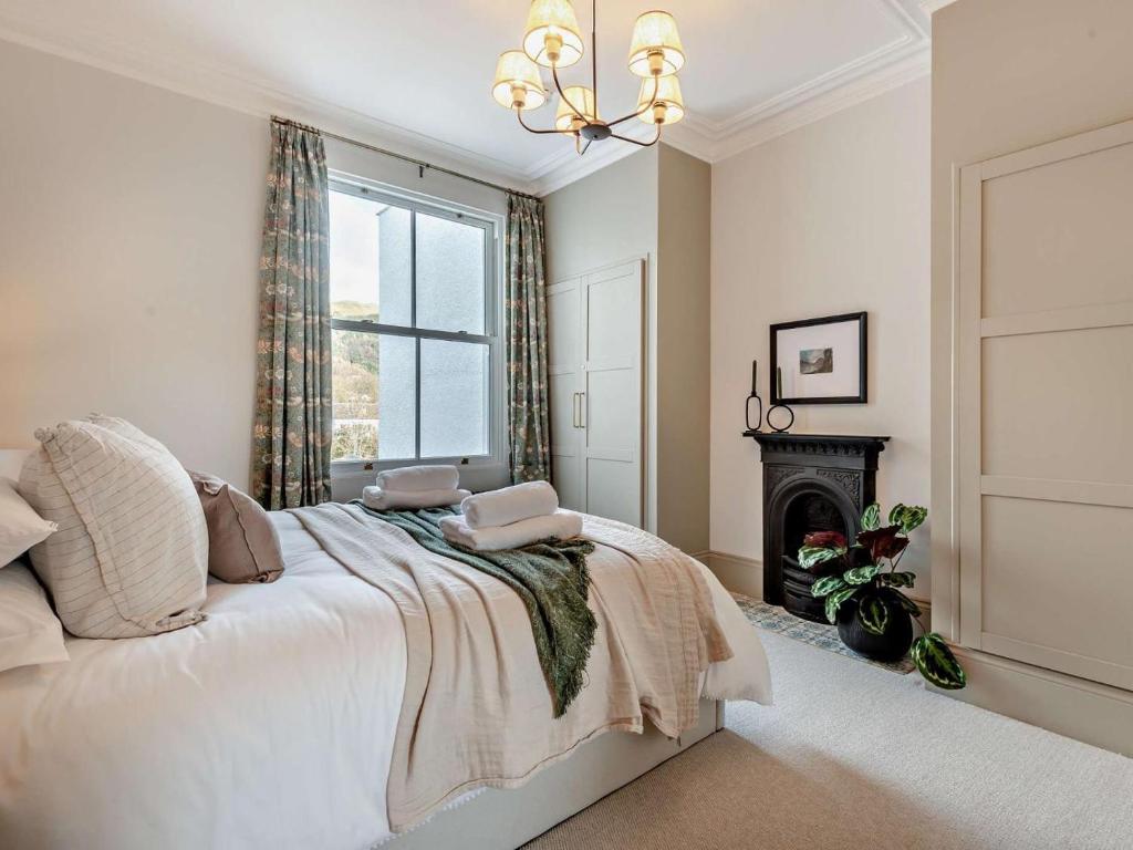 6 Bed in Keswick oc-94361 - Tap to explore photos