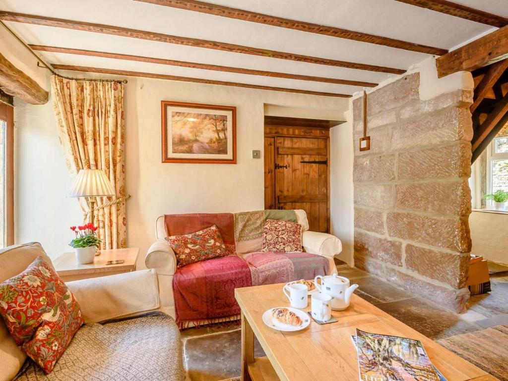 2 Bed in Matlock oc-pk885 - Tap to explore photos