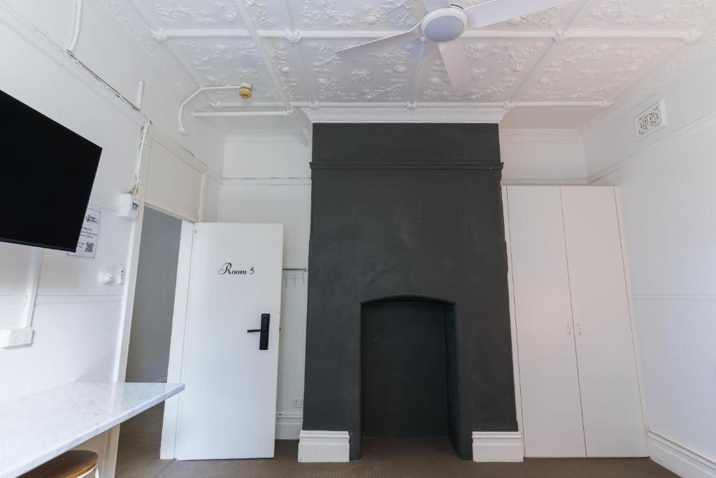 Sandy Bottoms Guesthouse Room Type - King Room
