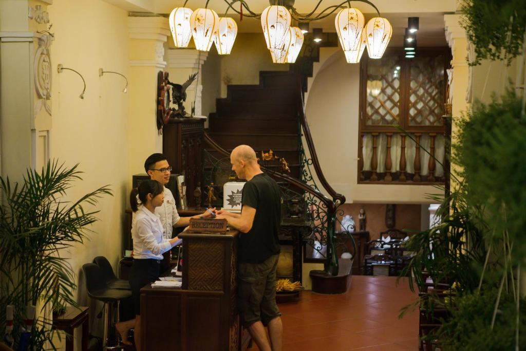 Classic Street Hotel