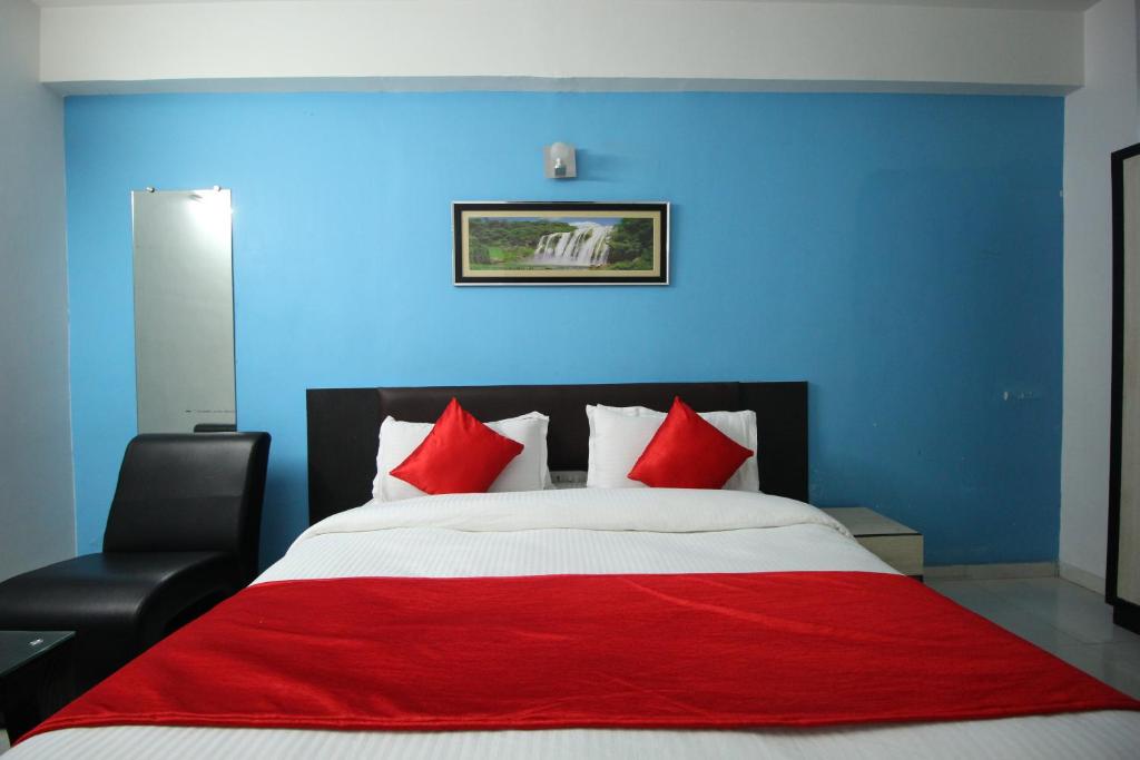 Двухместный (Номер Делюкс с кроватью размера «king-size»), Hotel Hillton Inn
