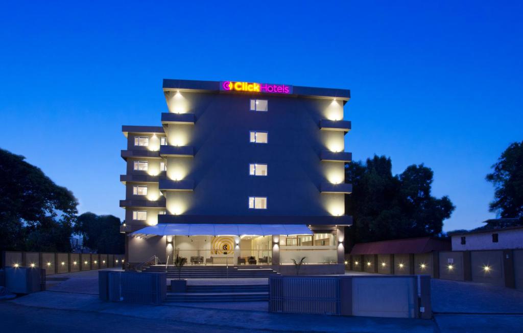 Click Hotel, Junagadh photo 1