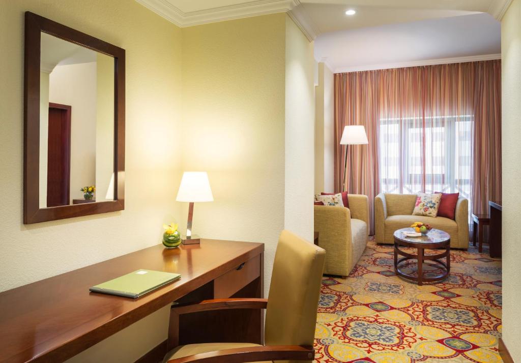 Сьюит (Представительский люкс), Отель Coral Dubai Deira Hotel