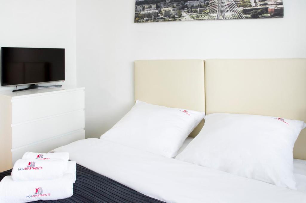 Апартаменты (Апартаменты с 1 спальней и балконом — 16 этаж), Hosapartments City Center