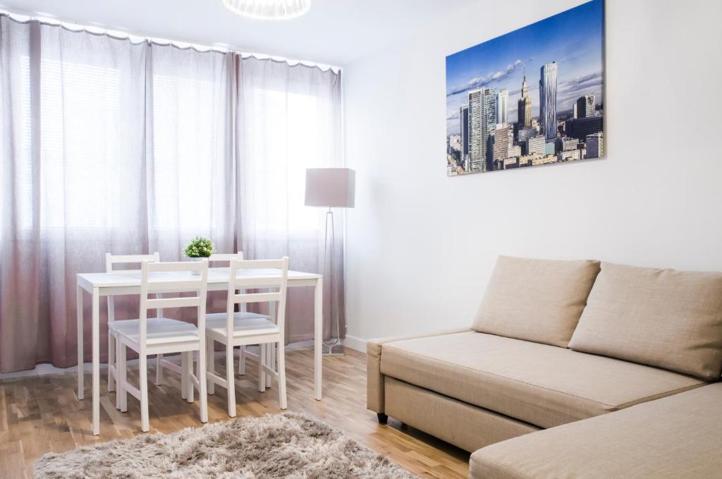 Апартаменты (Апартаменты с 1 спальней и балконом — 16 этаж), Hosapartments City Center