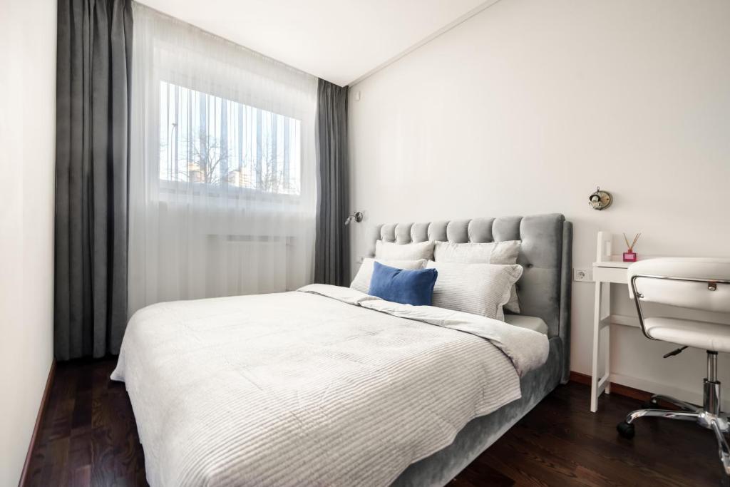 Modern Apartment near Old Town & River in City Center, Vilnius