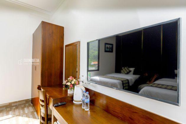 Hung Anh Hotel - Tap to explore photos