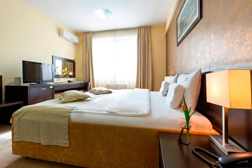 Garni Hotel Nevski photo 4