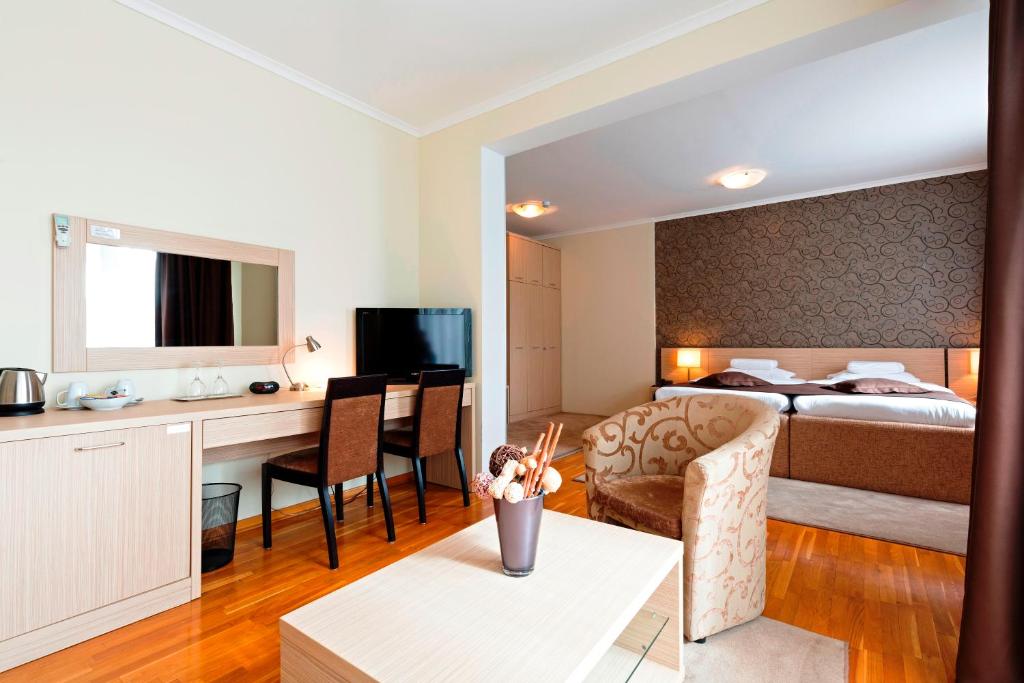 Garni Hotel Nevski photo 1