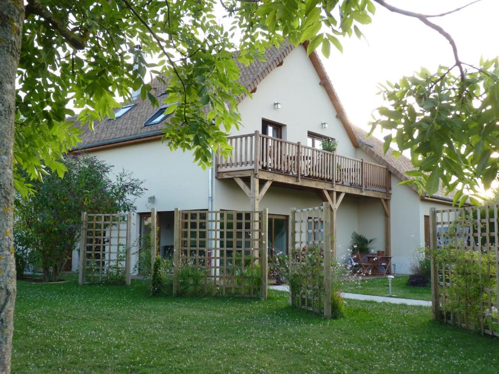 Clos du Mont Rouge photo 2