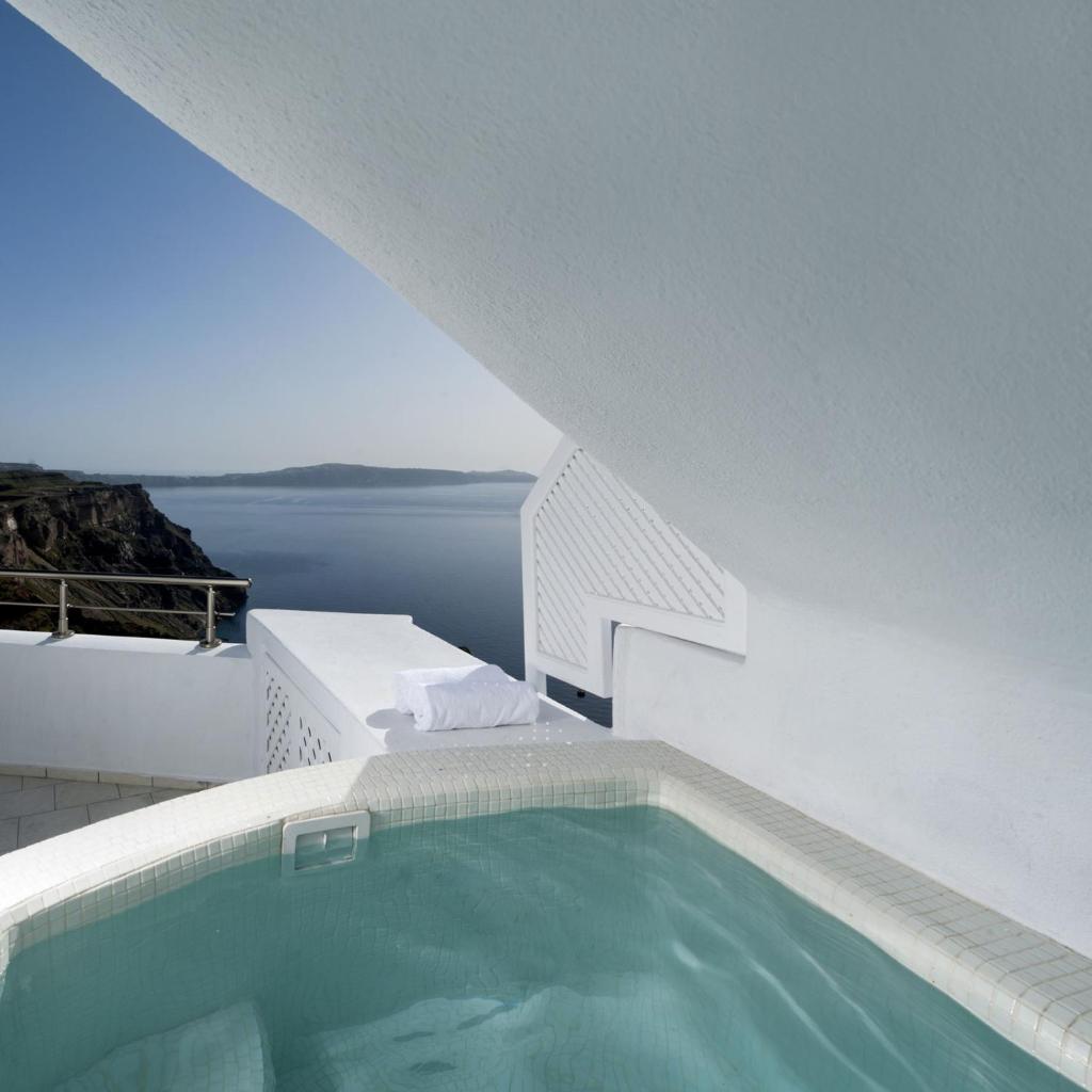 Семейный (Полулюкс с гидромассажной ванной), Tzekos Villas