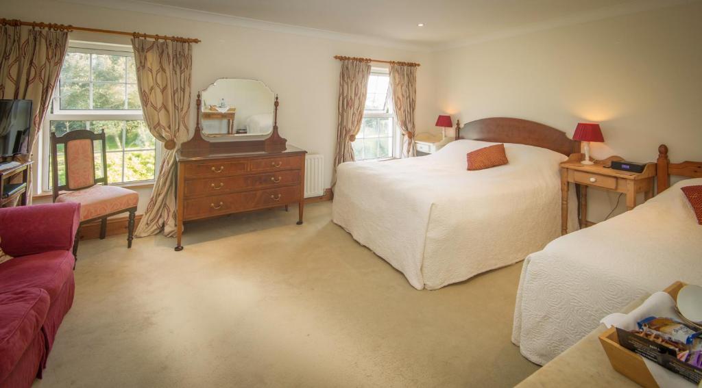 Treweens Bed & Breakfast - Tap to explore photos