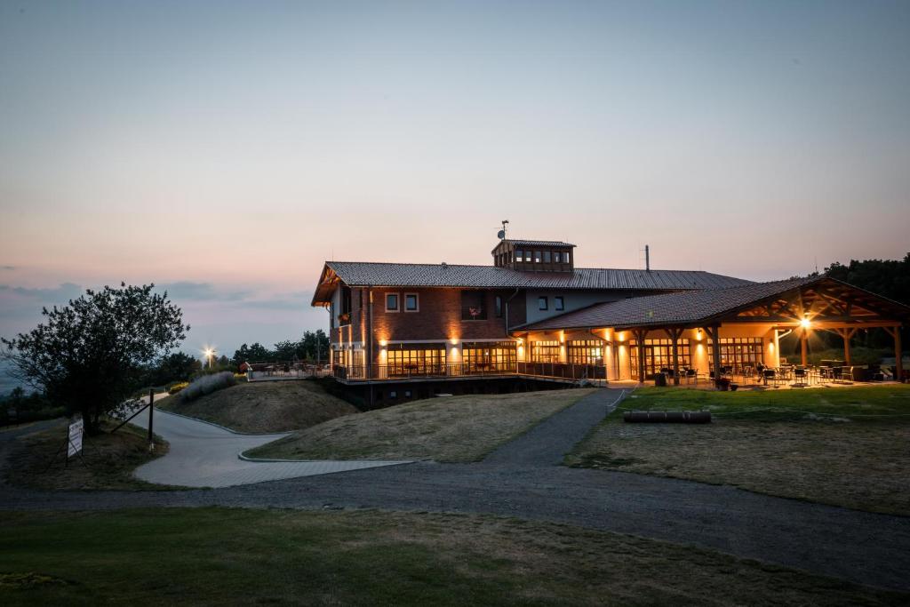 Hotel Golf Resort Olomouc photo 3