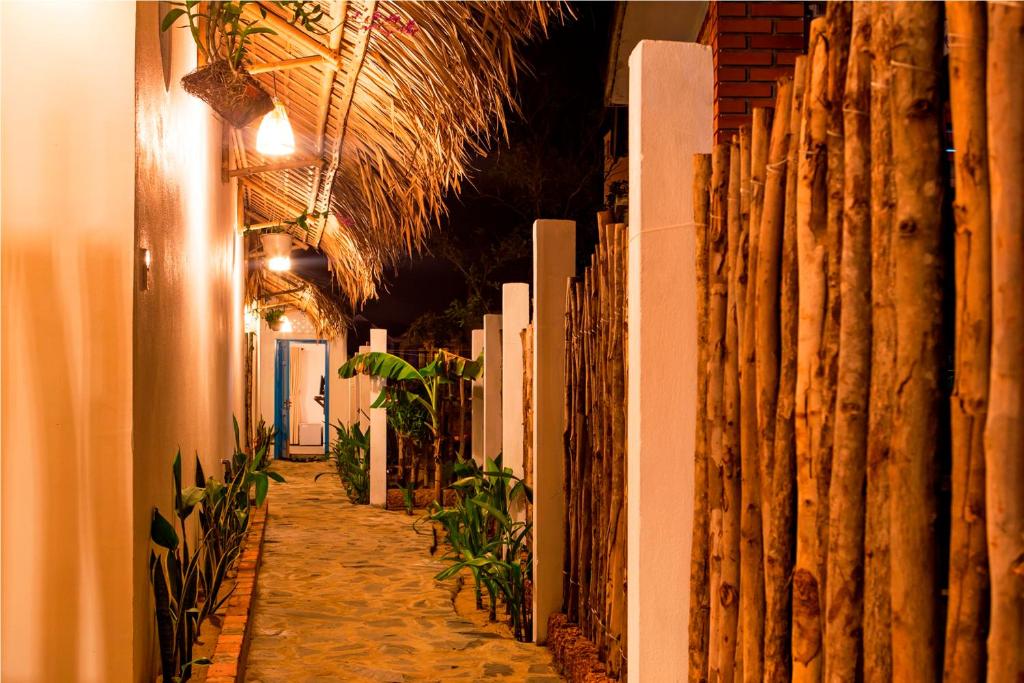 Cashew Tree Bungalow