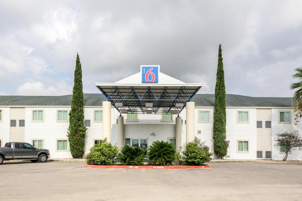 Motel 6 New Braunfels photo 2