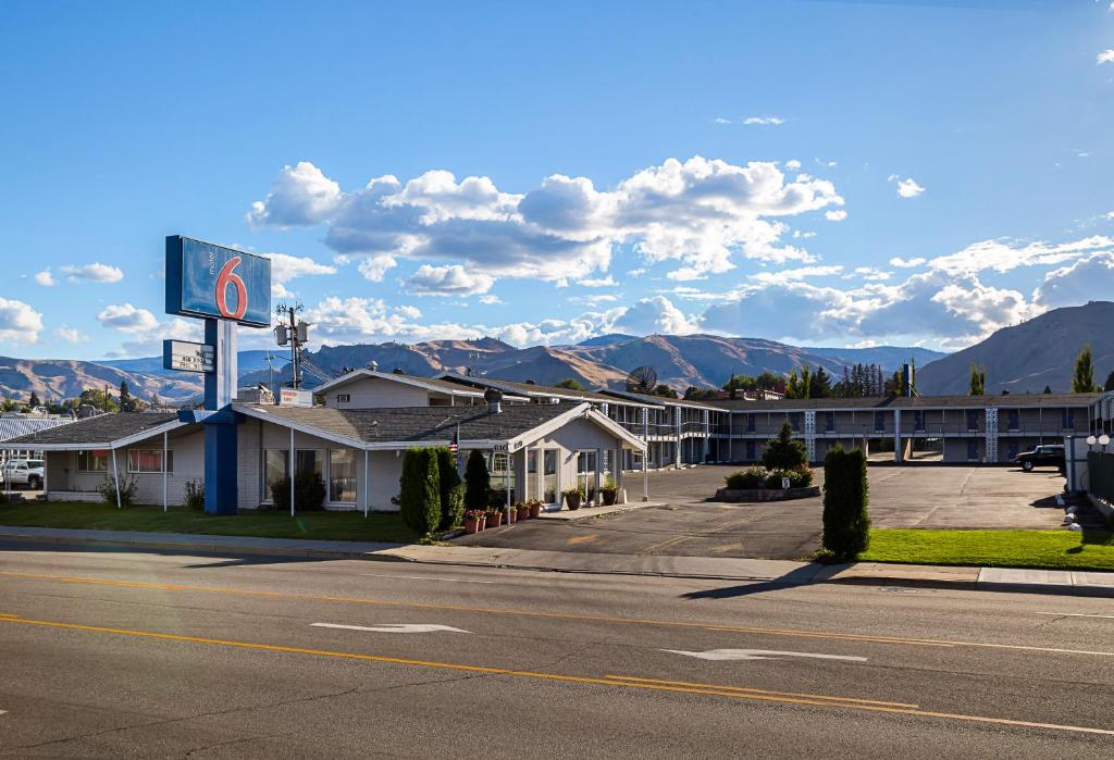 Motel 6-Wenatchee, WA photo 1