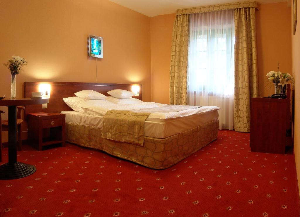 Двухместный (Сдвоенный двухместный номер Делюкс), Hotel Browar Lwów