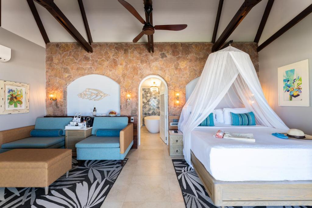 Paradise Sun Room Type - Deluxe Triple Room with Halfboard and Afternoon Tea