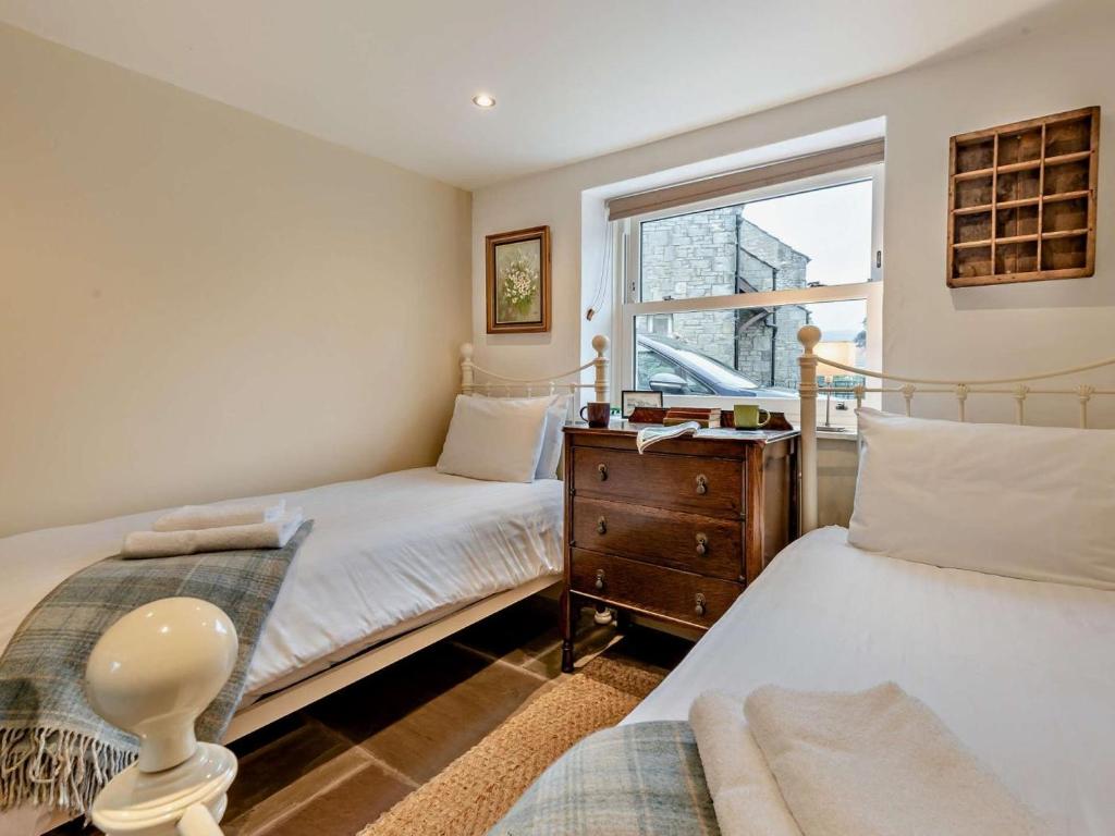 2 Bed in Kirkby Stephen oc-sz141 - Tap to explore photos