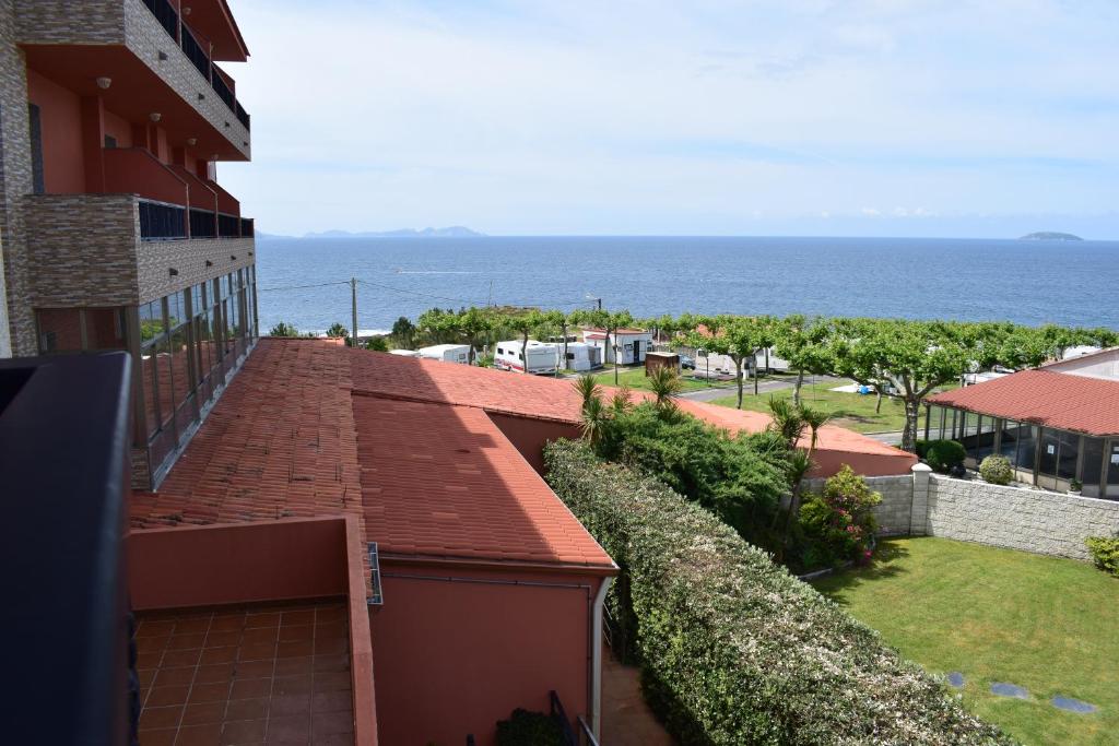 Hotel VIDA Playa Paxariñas - Tap to explore photos