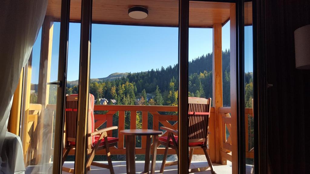 Jahorina Apartment 226 in Aparthotel Vucko - private host photo 2