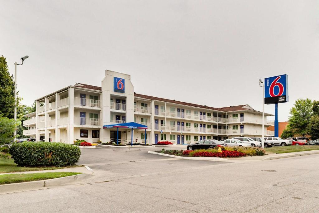 Motel 6 Linthicum Heights, MD - BWI Airport image