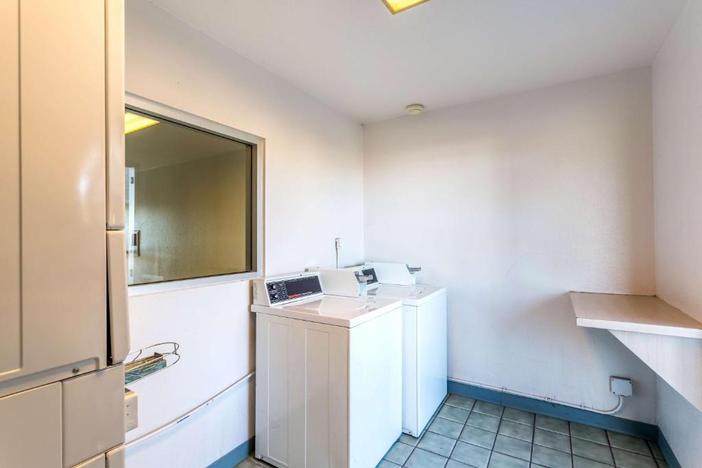 Motel 6-Moses Lake, WA photo 2