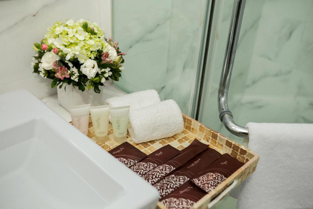 Двухместный (Двухместный номер Делюкс с 2 отдельными кроватями), Maro Hotel