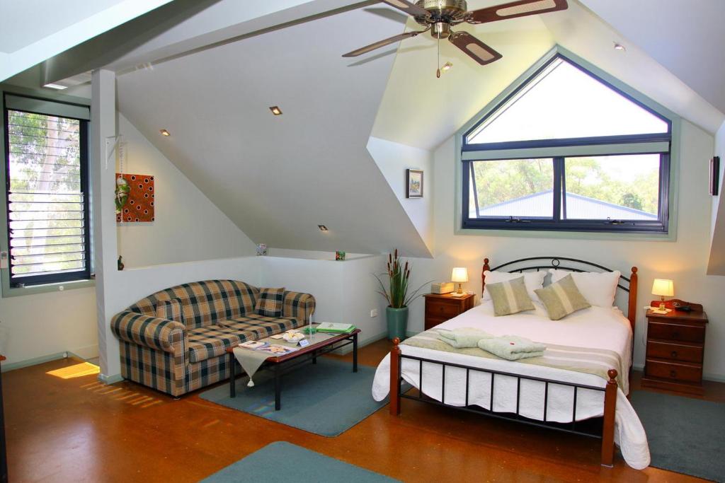 Salamander Bay Bed and Breakfast photo 4