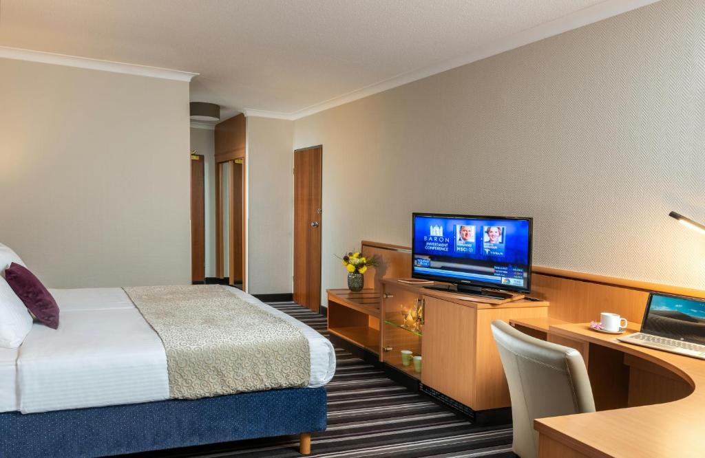Leonardo Hotel Düsseldorf Airport Ratingen Room Type - Superior Triple Room