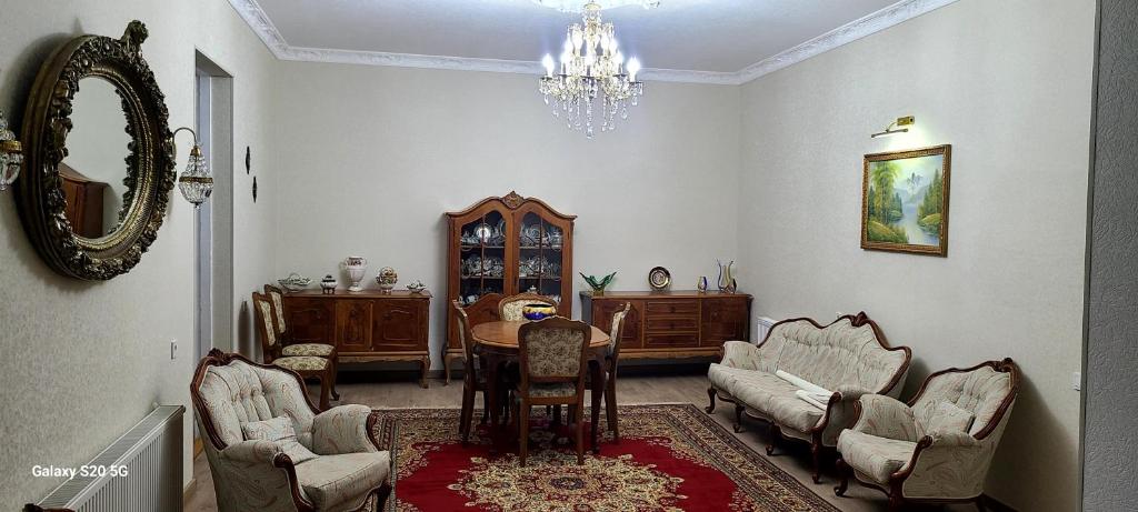 Уютный грузинский дом Fer House - Tap to explore photos