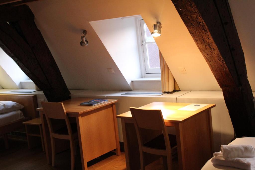 Irish College Leuven Room Type - Triple Room with Private Bathroom