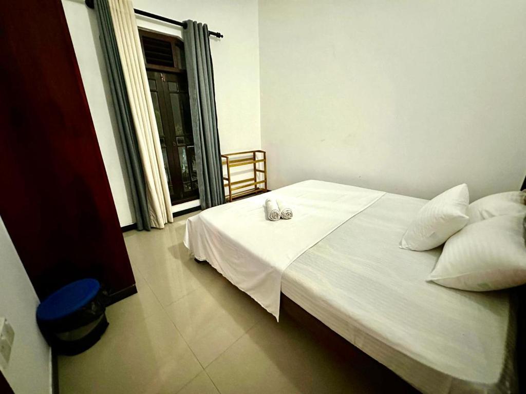 Harmony House Weligama - Tap to explore photos