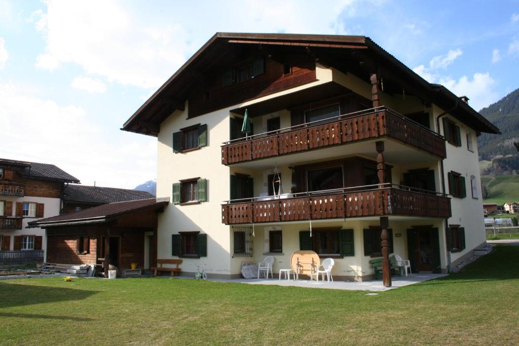 Hus Pravis photo 2