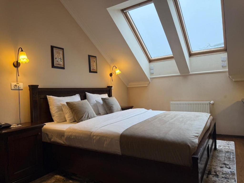 Hotel Iosefin Residence Room Type - City Studio