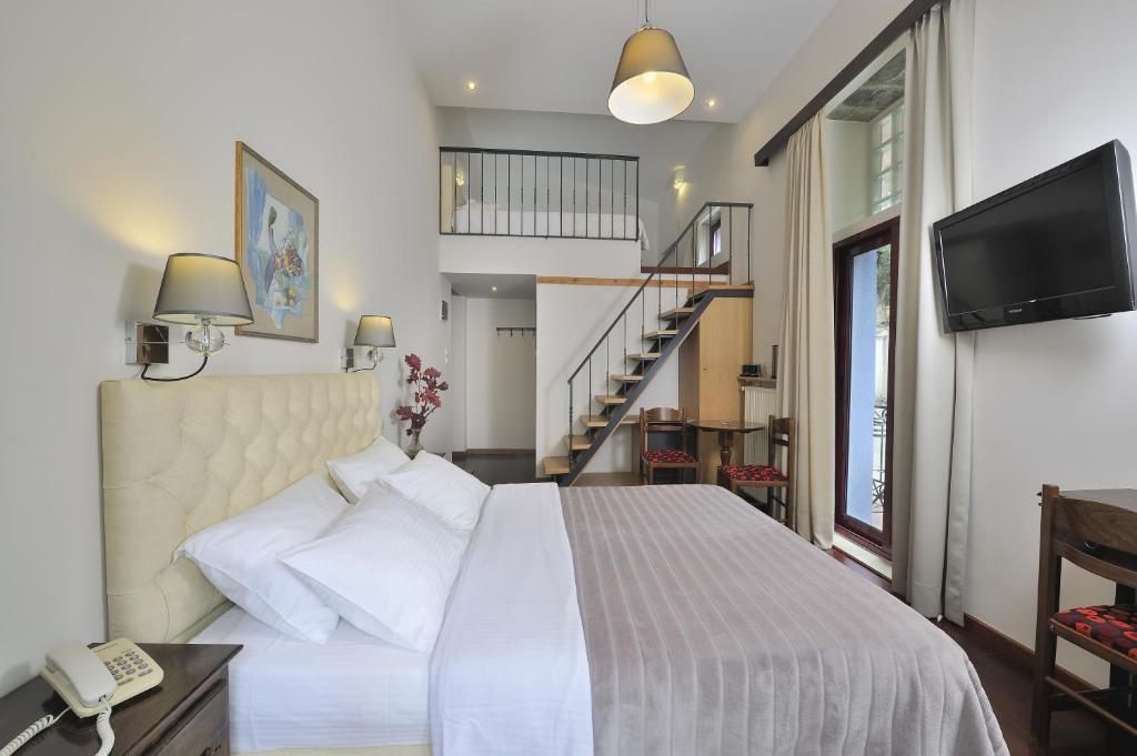 Четырехместный (Стандартный семейный номер), Dryades Hotel